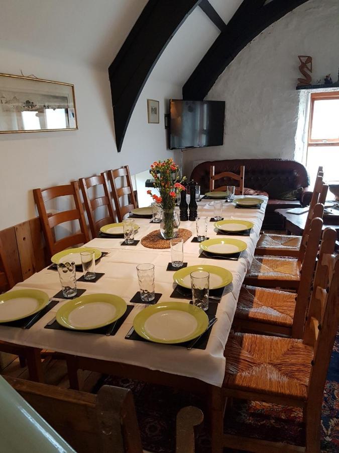 James John Hamilton House And Backpacker Hostel Fishguard Ngoại thất bức ảnh