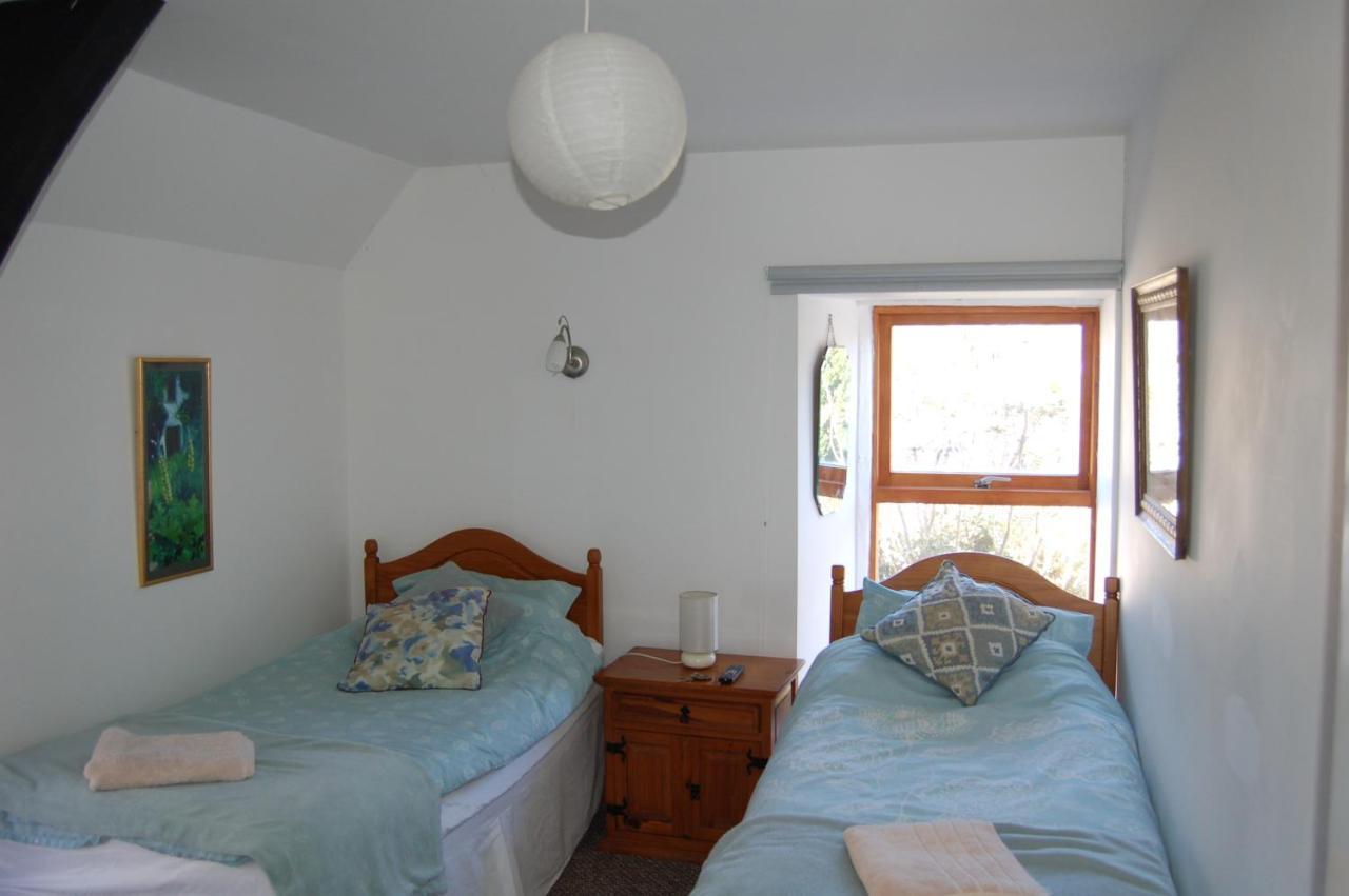 James John Hamilton House And Backpacker Hostel Fishguard Ngoại thất bức ảnh