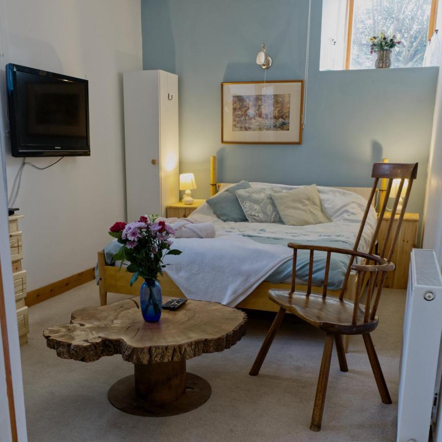 James John Hamilton House And Backpacker Hostel Fishguard Ngoại thất bức ảnh
